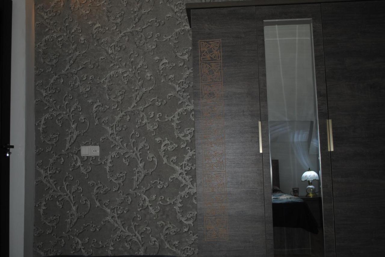 Family Guesthouse - Macharashvili Tbilisi ภายนอก รูปภาพ